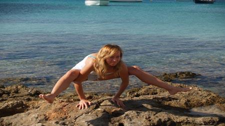Beach Yoga Illetas challenge pose